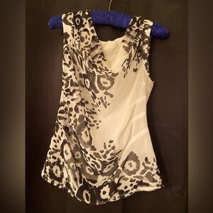 Express extra small women’s lightweight blouse tank top